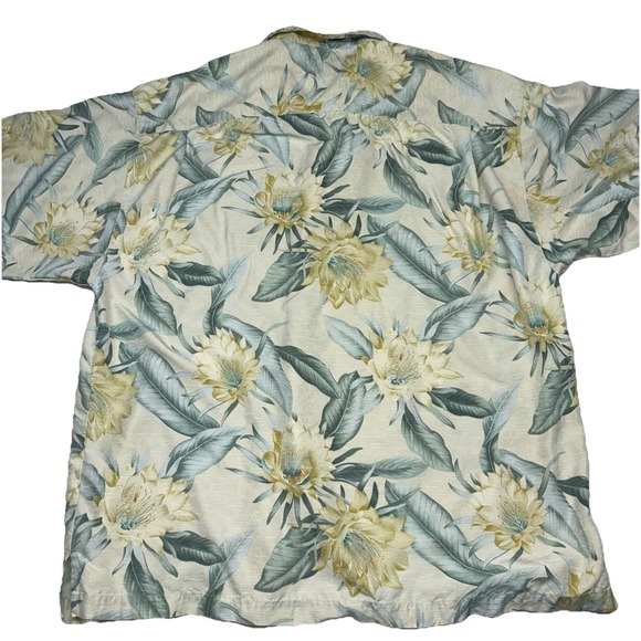 Tammy Bahama Men's 100% Silk Button Up Short Sleeve, Flower Leafy Pattern, XL‎ - Picture 4 of 9